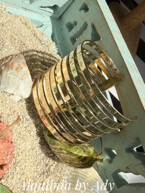 MONUMENTAL Shiny Gold Multi‑Band Cuff Bracelet